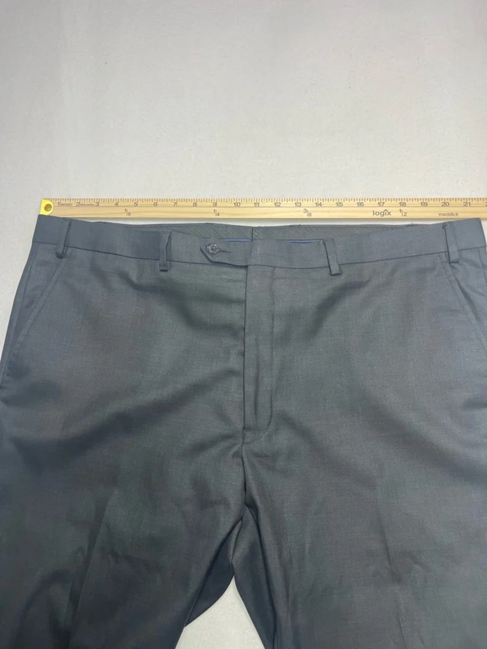 Greg Norman Shark Men’s Gray Dress Pants W42 L30 Flat Front